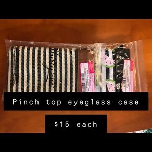 Pinch top eyeglass case